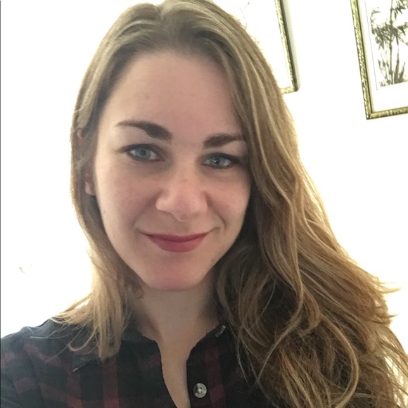 Meet your Posher, Megan - Picture 1 of 1